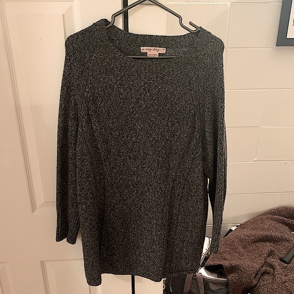 3 comfortable sweater - Picture 2 of 3